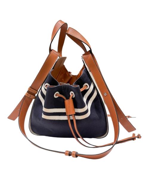 LOEWE（ロエベ）LOEWE (ロエベ) 2WAYバッグ/ハンモック ドローストリングセーラースモール ホワイト×ネイビーの古着・服飾アイテム