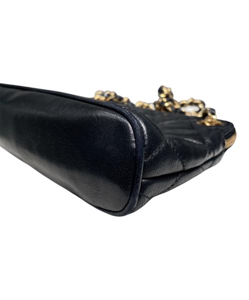 CHANEL（シャネル）CHANEL (シャネル) ヴィンテージマトラッセチェーンミニハンドバッグ ブラック×ゴールド金具の古着・服飾アイテム