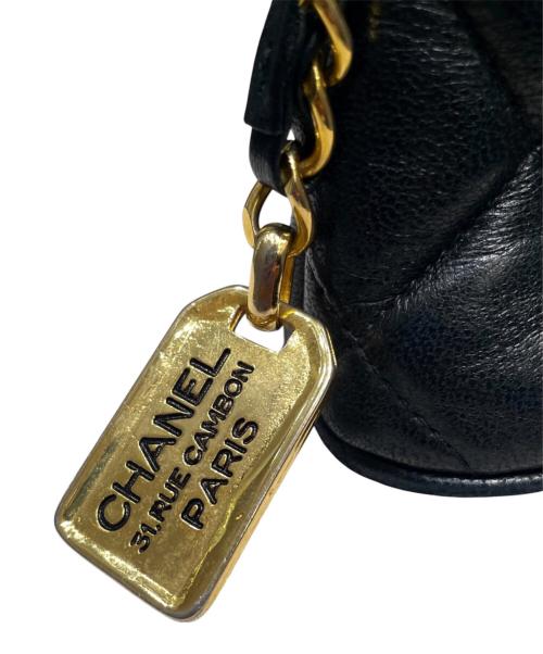 CHANEL（シャネル）CHANEL (シャネル) ヴィンテージマトラッセチェーンミニハンドバッグ ブラック×ゴールド金具の古着・服飾アイテム
