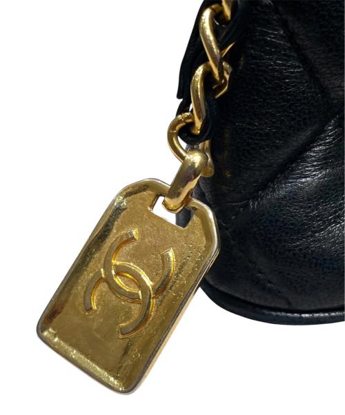 CHANEL（シャネル）CHANEL (シャネル) ヴィンテージマトラッセチェーンミニハンドバッグ ブラック×ゴールド金具の古着・服飾アイテム