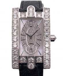 HARRY WINSTON（ハリーウィンストン）の古着「アヴェニュー・クラシック エリプティック/腕時計」｜シルバー文字盤