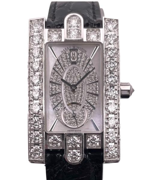 HARRY WINSTON（ハリーウィンストン）HARRY WINSTON (ハリーウィンストン) アヴェニュー・クラシック エリプティック/腕時計 シルバー文字盤の古着・服飾アイテム