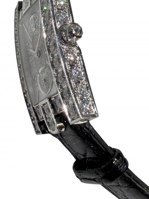 HARRY WINSTON（ハリーウィンストン）HARRY WINSTON (ハリーウィンストン) アヴェニュー・クラシック エリプティック/腕時計 シルバー文字盤の古着・服飾アイテム