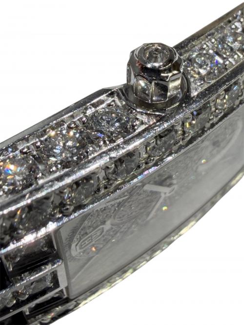 HARRY WINSTON（ハリーウィンストン）HARRY WINSTON (ハリーウィンストン) アヴェニュー・クラシック エリプティック/腕時計 シルバー文字盤の古着・服飾アイテム