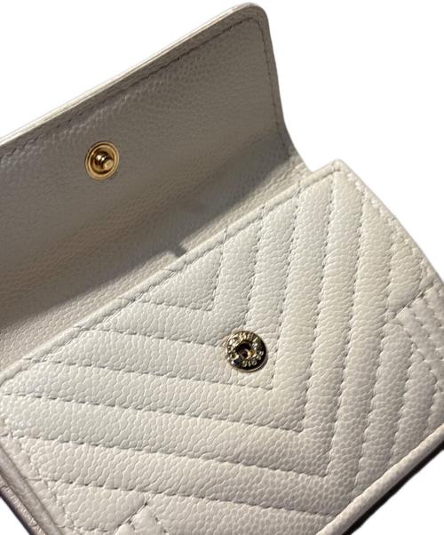CHANEL（シャネル）CHANEL (シャネル) ボーイシャネル スモールフラップウォレット ホワイトの古着・服飾アイテム