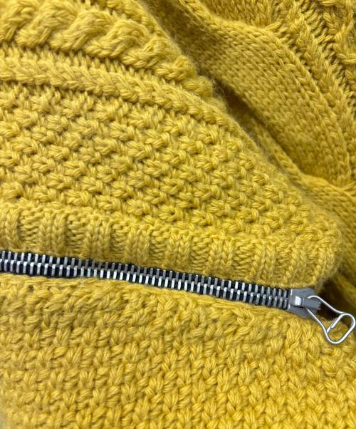 GUCCI（グッチ）GUCCI (グッチ) V-neck cable-knit wool jumper/Vネックケーブルニットウールジャンパー イエロー サイズ:Sの古着・服飾アイテム