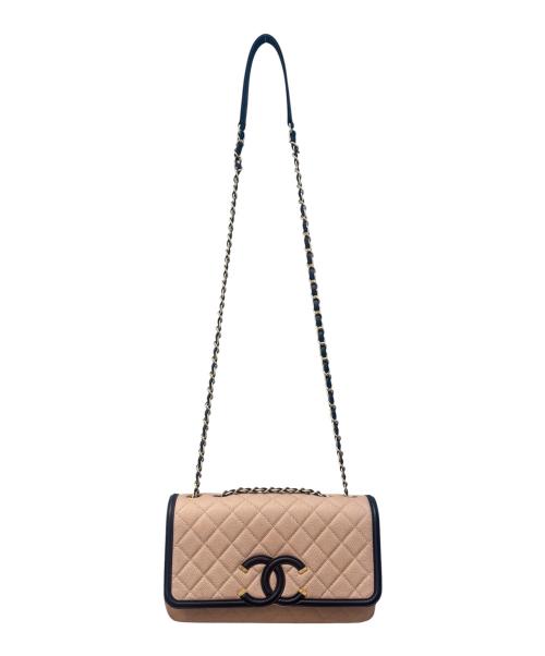 CHANEL（シャネル）CHANEL (シャネル) CCフィグリー チェーンショルダーバッグ ベージュ×ゴールド金具の古着・服飾アイテム
