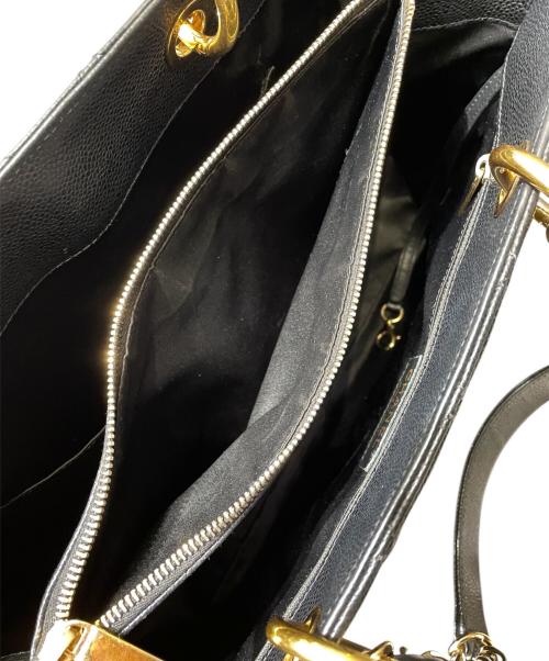 CHANEL（シャネル）CHANEL (シャネル) ココマークチェーントートバッグ/マトラッセ/GST/キャビアスキン/ゴールド金具 ブラックの古着・服飾アイテム