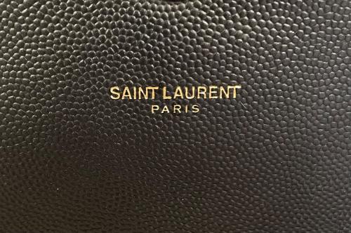 Saint Laurent Paris（サンローランパリ）Saint Laurent Paris (サンローランパリ) エンベロープ チェーンウォレット ブラック サイズ:-の古着・服飾アイテム