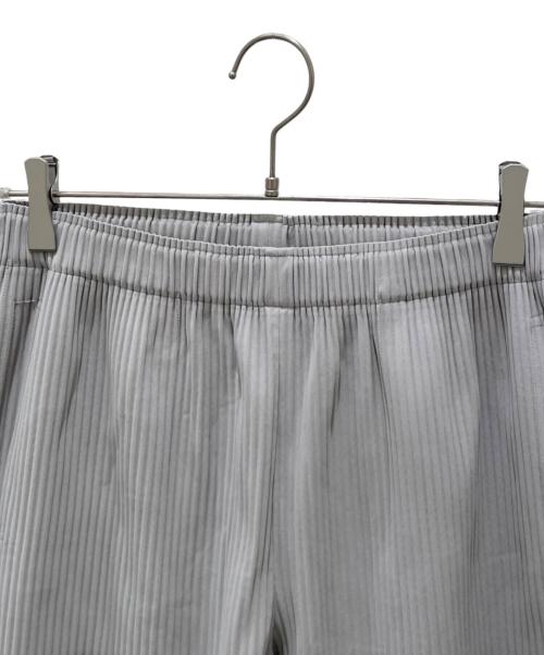 me ISSEY MIYAKE（ミーイッセイ ミヤケ）me ISSEY MIYAKE (ミーイッセイ ミヤケ) プリーツパンツ グレー サイズ:Freeの古着・服飾アイテム
