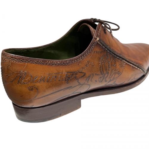 Berluti（ベルルッティ）Berluti (ベルルッティ) スカーズ デムジュール カリグラフィドレスシューズ ブラウン サイズ:表記なし不明(25－26.0)程度の古着・服飾アイテム