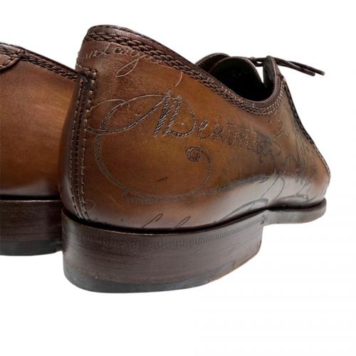 Berluti（ベルルッティ）Berluti (ベルルッティ) スカーズ デムジュール カリグラフィドレスシューズ ブラウン サイズ:表記なし不明(25－26.0)程度の古着・服飾アイテム