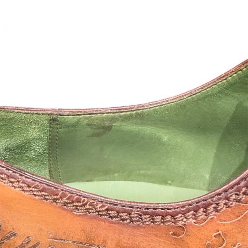 Berluti（ベルルッティ）Berluti (ベルルッティ) スカーズ デムジュール カリグラフィドレスシューズ ブラウン サイズ:表記なし不明(25－26.0)程度の古着・服飾アイテム