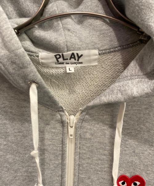 PLAY COMME des GARCONS（プレイコムデギャルソン）PLAY COMME des GARCONS (プレイコムデギャルソン) ジップパーカー グレー サイズ:Lの古着・服飾アイテム