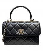 CHANELシャネル）の古着「トップハンドルフラップバッグ/トレンディCC/ブラック×ゴールド金具」｜ブラック×ゴールド金具