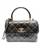 CHANELシャネル）の古着「トップハンドルフラップバッグ/トレンディCC/ブラック×ゴールド金具」｜ブラック×ゴールド金具