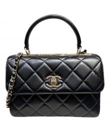 CHANEL（シャネル）の古着「トップハンドルフラップバッグ/トレンディCC/ブラック×ゴールド金具」｜ブラック×ゴールド金具