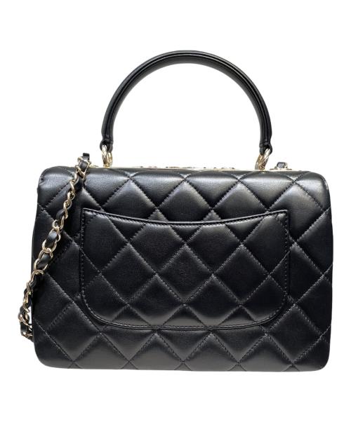 CHANEL（シャネル）CHANEL (シャネル) トップハンドルフラップバッグ/トレンディCC/ブラック×ゴールド金具 ブラック×ゴールド金具の古着・服飾アイテム