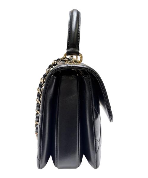 CHANEL（シャネル）CHANEL (シャネル) トップハンドルフラップバッグ/トレンディCC/ブラック×ゴールド金具 ブラック×ゴールド金具の古着・服飾アイテム