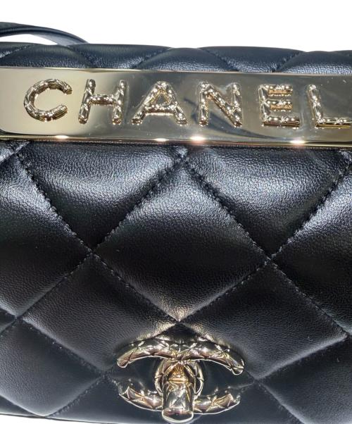 CHANEL（シャネル）CHANEL (シャネル) トップハンドルフラップバッグ/トレンディCC/ブラック×ゴールド金具 ブラック×ゴールド金具の古着・服飾アイテム