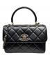 CHANEL（シャネル）の古着「トップハンドルフラップバッグ/トレンディCC/ブラック×ゴールド金具」｜ブラック×ゴールド金具
