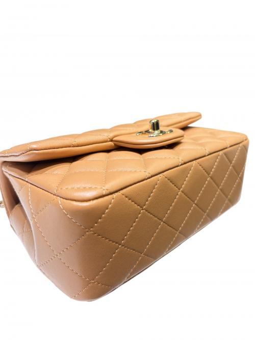 CHANEL（シャネル）CHANEL (シャネル) ミニ トップハンドルクラシックハンドバッグ/マトラッセ/ベージュ×ゴールド金具 ベージュ×ゴールド金具の古着・服飾アイテム