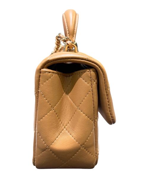 CHANEL（シャネル）CHANEL (シャネル) ミニ トップハンドルクラシックハンドバッグ/マトラッセ/ベージュ×ゴールド金具 ベージュ×ゴールド金具の古着・服飾アイテム