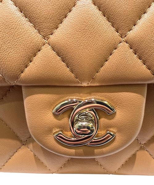 CHANEL（シャネル）CHANEL (シャネル) ミニ トップハンドルクラシックハンドバッグ/マトラッセ/ベージュ×ゴールド金具 ベージュ×ゴールド金具の古着・服飾アイテム