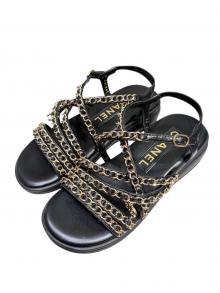 CHANEL（シャネル）の古着「チェーンストラップサンダル」｜ブラック