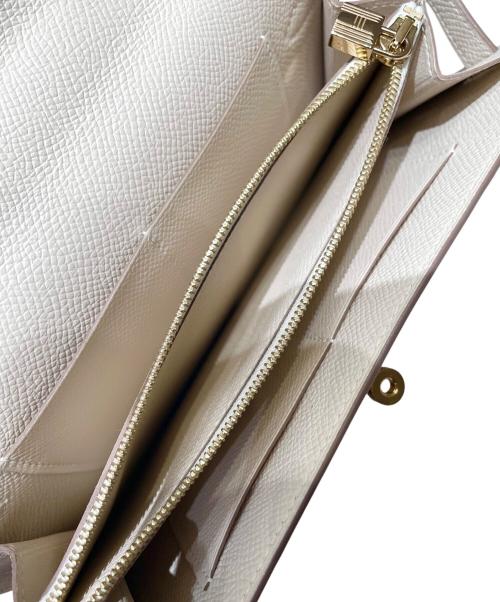 HERMES（エルメス）HERMES (エルメス) ケリートゥーゴー/KELLY TO GO/ゴールド金具/ナタ/ヴォーエプソン/Y刻印：2020年 ナタ×ゴールド金具の古着・服飾アイテム