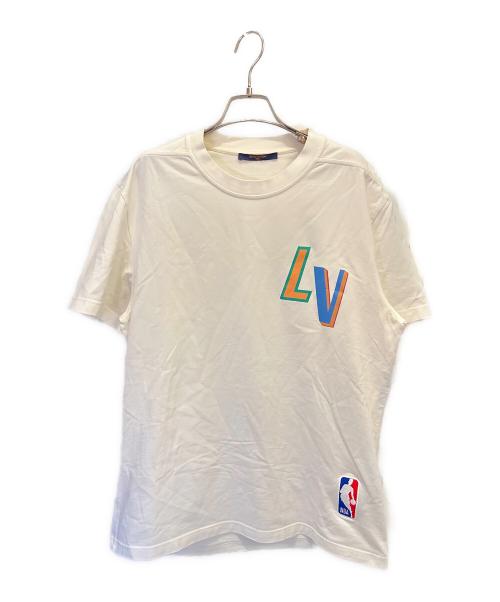LOUIS VUITTON（ルイ ヴィトン）LOUIS VUITTON (ルイ ヴィトン) NBA LVロゴプリント Tシャツ 半袖 カットソー アイボリー サイズ:Lの古着・服飾アイテム