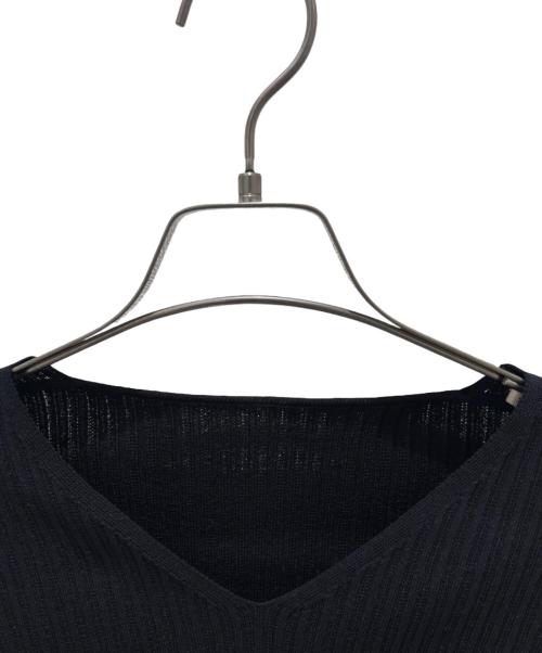 ADORE（アドーア）ADORE (アドーア) Ⅴネック長袖カットソー ブラック サイズ:38の古着・服飾アイテム
