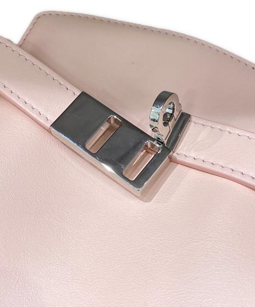 Salvatore Ferragamo（サルヴァトーレ フェラガモ）Salvatore Ferragamo (サルヴァトーレ フェラガモ) ハグ フォンホルダー ピンクの古着・服飾アイテム