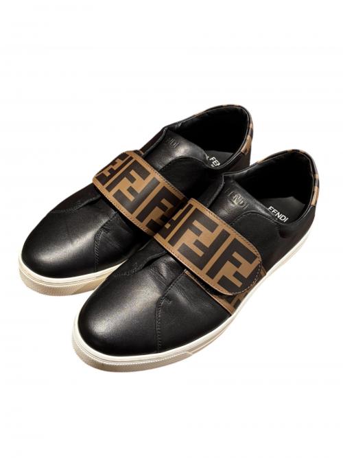 FENDI（フェンディ）FENDI (フェンディ) ベルクロスニーカー ローカットスニーカー ブラック×ブラウン サイズ:SIZE 24の古着・服飾アイテム