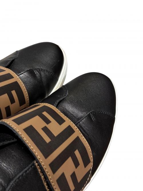FENDI（フェンディ）FENDI (フェンディ) ベルクロスニーカー ローカットスニーカー ブラック×ブラウン サイズ:SIZE 24の古着・服飾アイテム