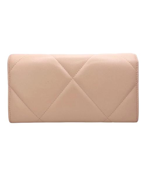 CHANEL（シャネル）CHANEL (シャネル) シャネル19/マトラッセロングフラップウォレット アイボリー サイズ:19cmの古着・服飾アイテム