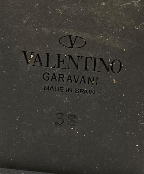 VALENTINO GARAVANI（ヴァレンティノ・ガラヴァーニ）VALENTINO GARAVANI (ヴァレンティノ・ガラヴァーニ) ロックスタッズ エスパドリーユ プラットフォームサンダル ブラック サイズ:38の古着・服飾アイテム
