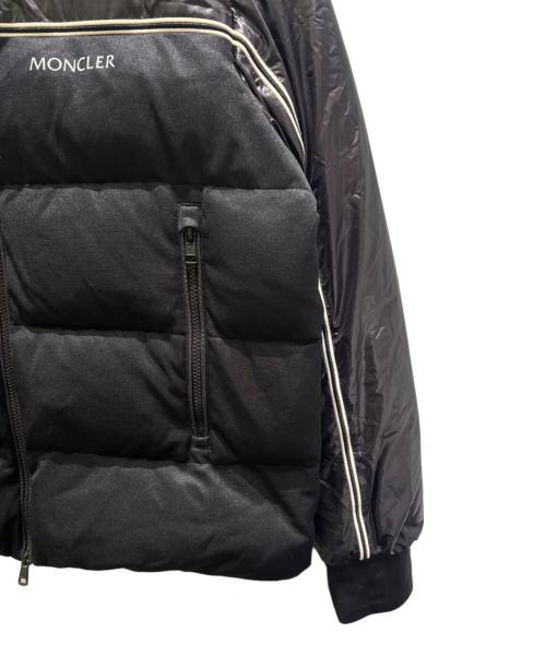 MONCLER（モンクレール）MONCLER (モンクレール) MICHAEL/レタープリントカラーブロックダウンジャケット  ブラック サイズ:5の古着・服飾アイテム