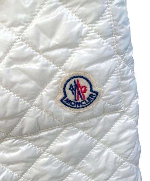 MONCLER（モンクレール）MONCLER (モンクレール) GONNA/ダイヤモンドキルティングミニスカート ホワイト サイズ:42の古着・服飾アイテム