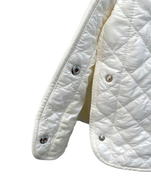 MONCLER（モンクレール）MONCLER (モンクレール) GONNA/ダイヤモンドキルティングミニスカート ホワイト サイズ:42の古着・服飾アイテム