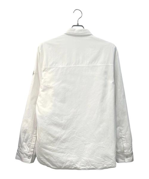 MONCLER GENIUS（モンクレール ジーニアス）MONCLER GENIUS (モンクレール ジーニアス) FRAGMENT DESIGN (フラグメントデザイン) CAMICIA 中綿シャツジャケット ホワイト サイズ:48の古着・服飾アイテム