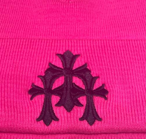 CHROME HEARTS（クロムハーツ）CHROME HEARTS (クロムハーツ) Cemetery Cross Patch Beanie ショッキングピンク サイズ:ONE SIZE(23㎝)の古着・服飾アイテム