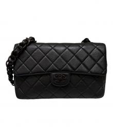 CHANEL（シャネル）の古着「マトラッセ25 ターンロック プラスチックチェーン ショルダーバッグ」｜ブラック