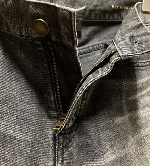 Saint Laurent Paris（サンローランパリ）Saint Laurent Paris (サンローランパリ) ダメージ加工スキニーデニムパンツ グレー サイズ:30の古着・服飾アイテム