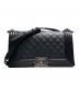 CHANEL（シャネル）の古着「ボーイシャネル 25/キャビアスキン/2019~2020」｜ブラック