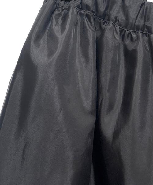 COMME des GARCONS COMME des GARCONS（コムデギャルソン コムデギャルソン）COMME des GARCONS COMME des GARCONS (コムデギャルソン コムデギャルソン) フリルディテール ツイルワイドパンツ ブラック サイズ:Sの古着・服飾アイテム