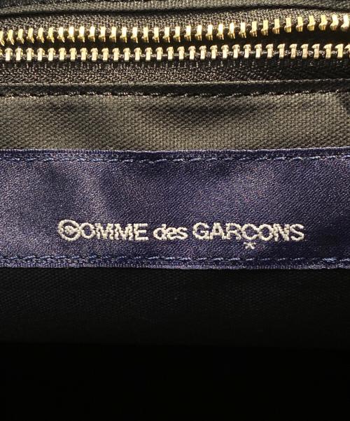 COMME des GARCONS（コムデギャルソン）COMME des GARCONS (コムデギャルソン) サークルパッチレザースクエアトートバック ホワイト×ブラックの古着・服飾アイテム