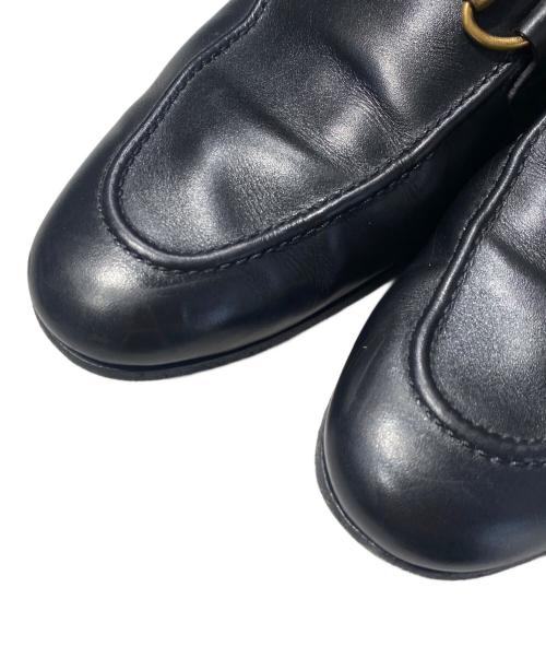 GUCCI（グッチ）GUCCI (グッチ) ヨルダ―ンホースビットローファー ブラック サイズ:7の古着・服飾アイテム