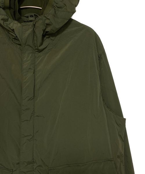 C.P COMPANY（シーピーカンパニー）C.P COMPANY (シーピーカンパニー) ナイロンコート オリーブ サイズ:50 未使用品の古着・服飾アイテム