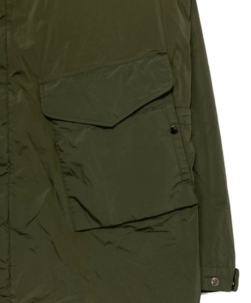 C.P COMPANY（シーピーカンパニー）C.P COMPANY (シーピーカンパニー) ナイロンコート オリーブ サイズ:50 未使用品の古着・服飾アイテム